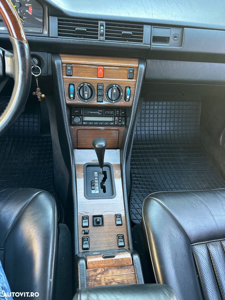 MERCEDES-BENZ E-Class 1988 — imagine 8