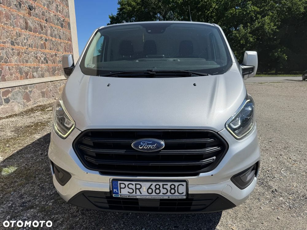 Ford TRANSIT CUSTOM - 1