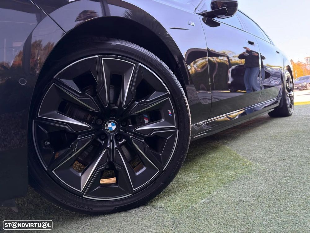 BMW i7 xDrive60 Pack Desportivo M Pro - 9