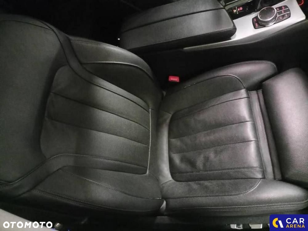 BMW Seria 5 530i xDrive - 26
