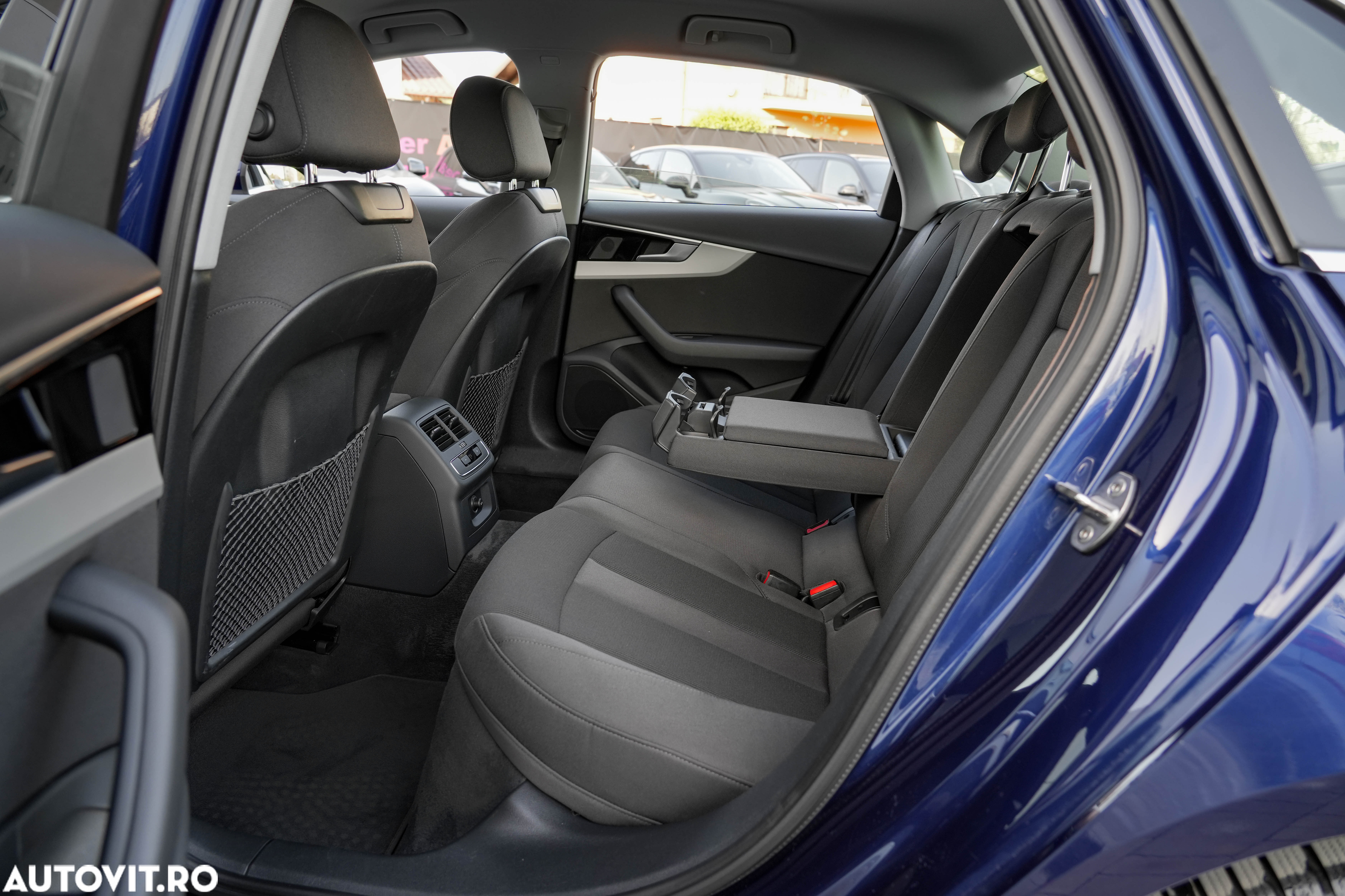 Audi A4 35 TFSI S tronic design - 19
