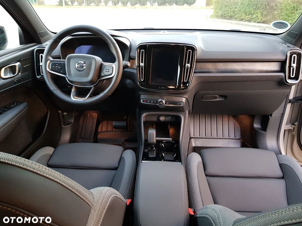 Volvo XC 40 Recharge 82 kWh Single M Extended Range RWD Plus - 20