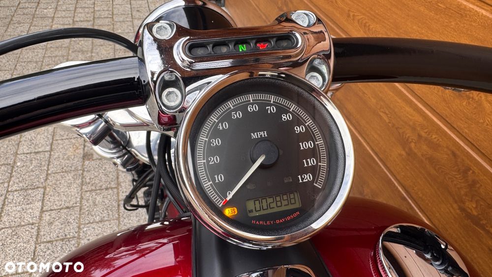 Harley-Davidson FXSB Breakout - 3