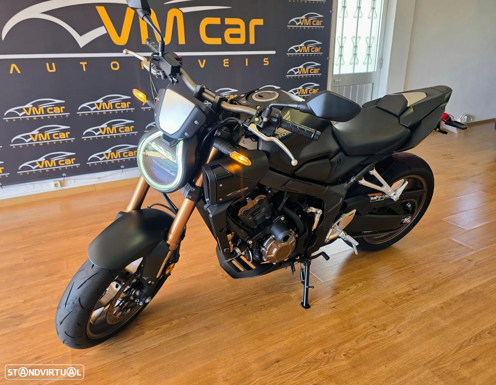 Honda CB R - 1