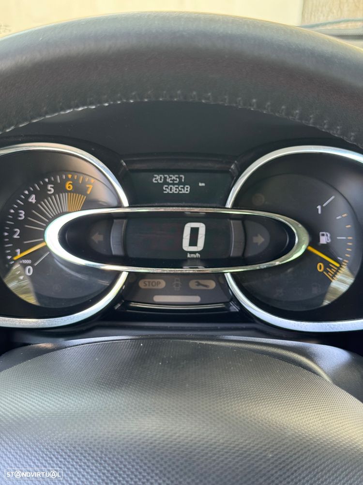Renault Clio - 18