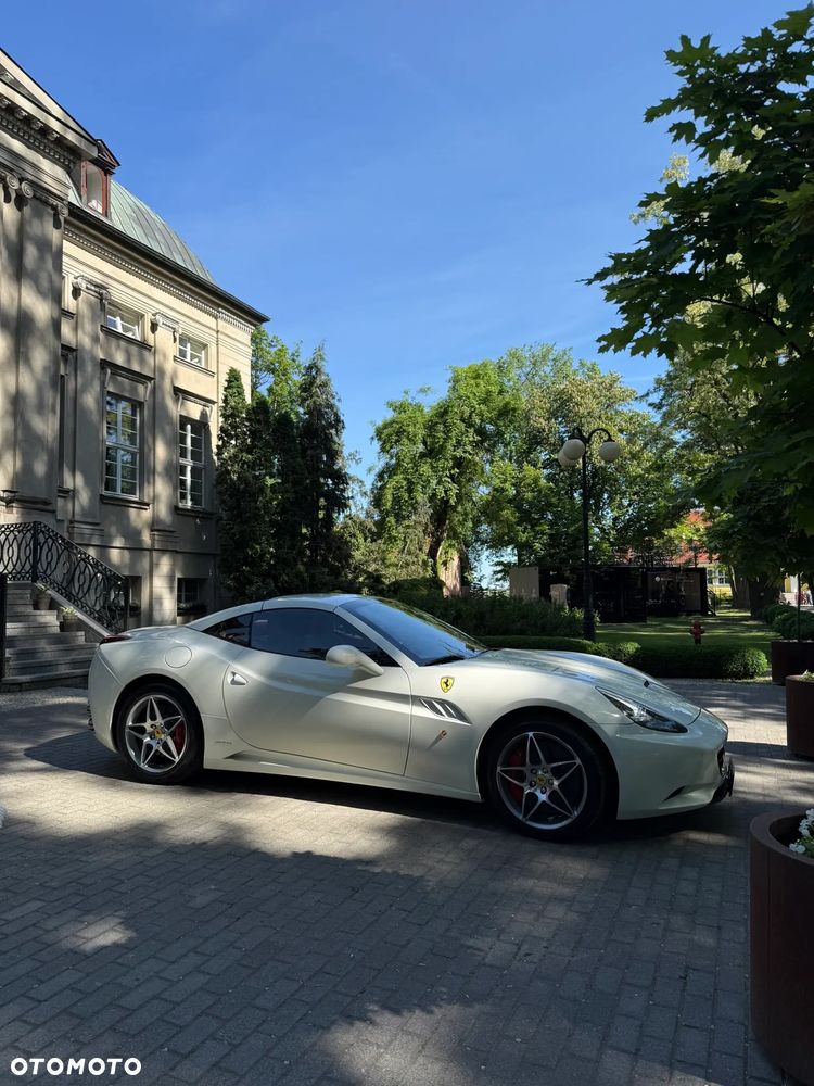 Ferrari California F1 DCT - 2