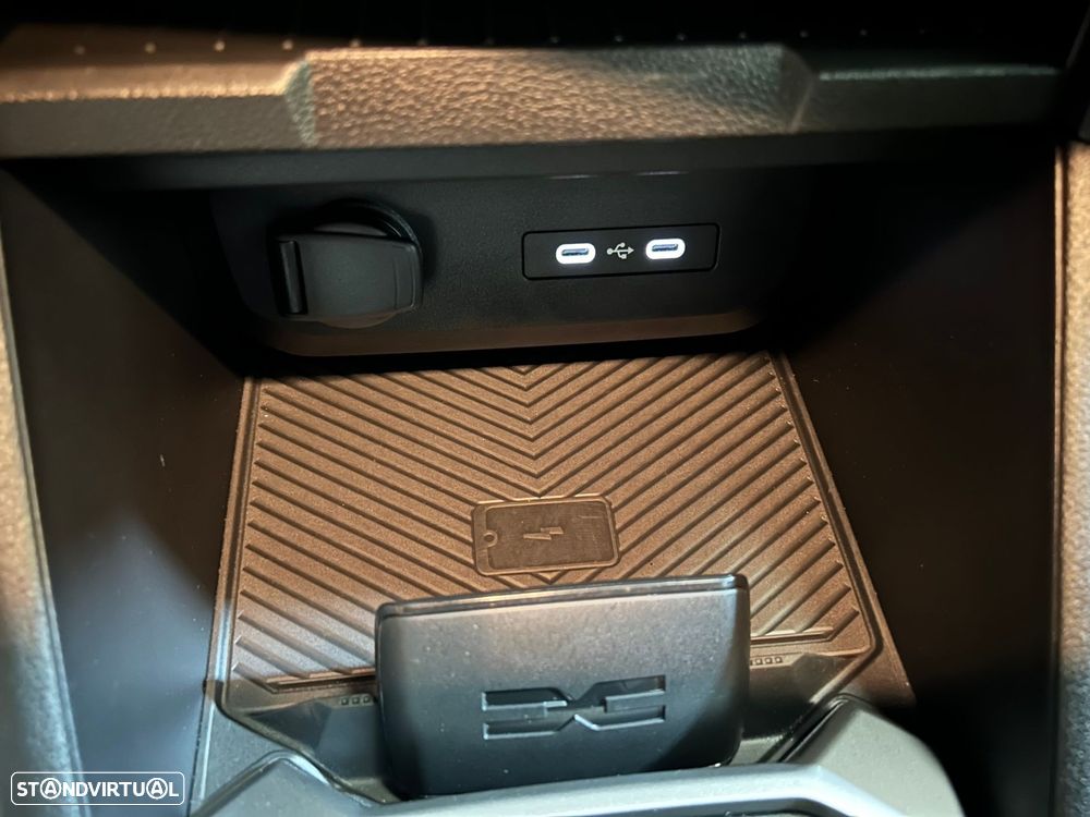 Dacia Duster 1.6 Hybrid Extreme - 34