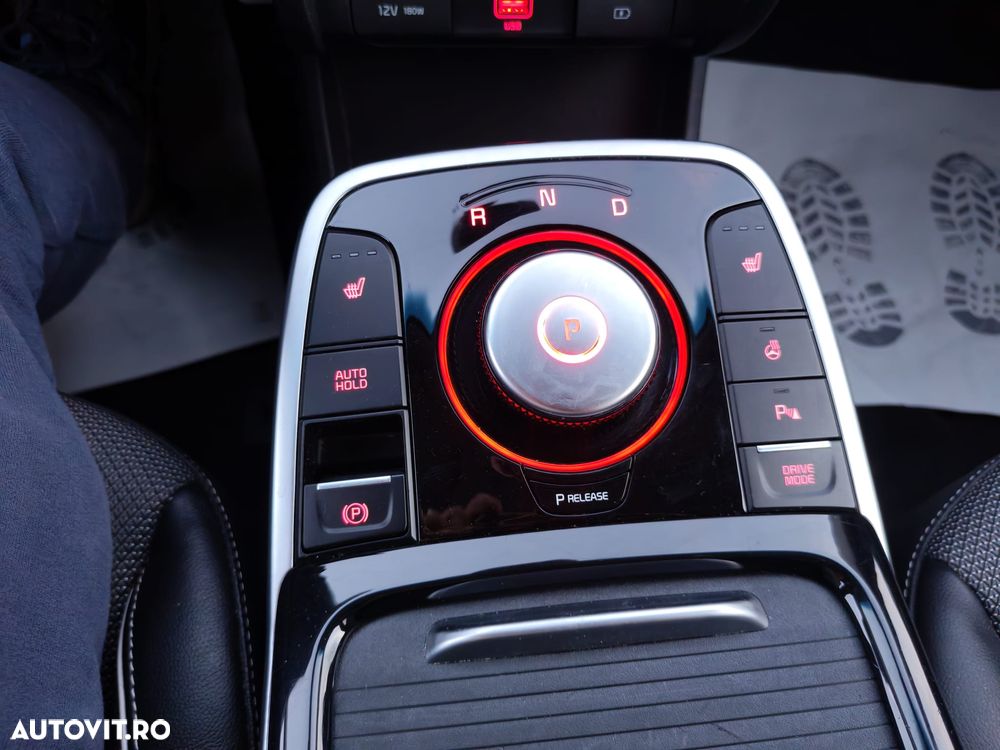 Kia Niro - 12