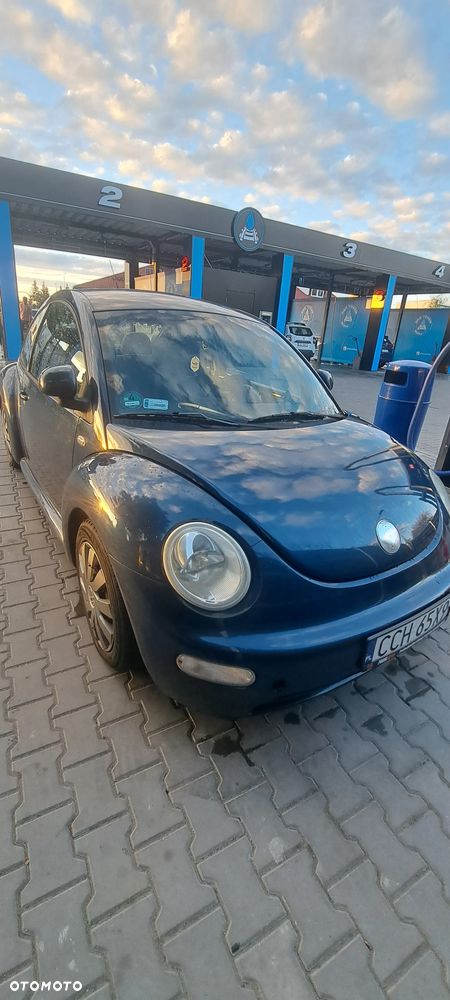 Volkswagen New Beetle - 1