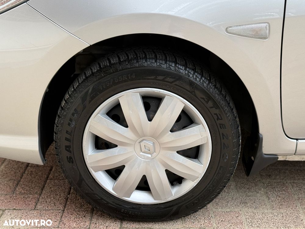 Renault Symbol 1.2 16V Authentique - 10