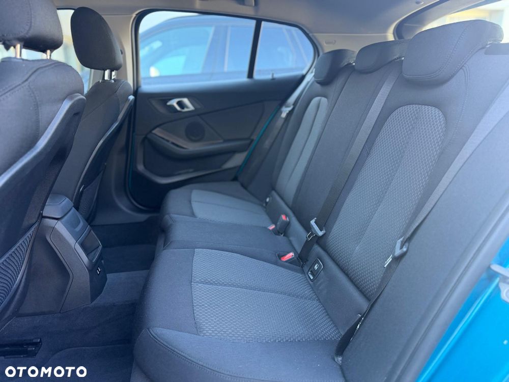 BMW Seria 1 118i Advantage - 19