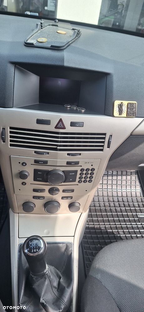 Opel Astra ver-1-9-cdti - 3