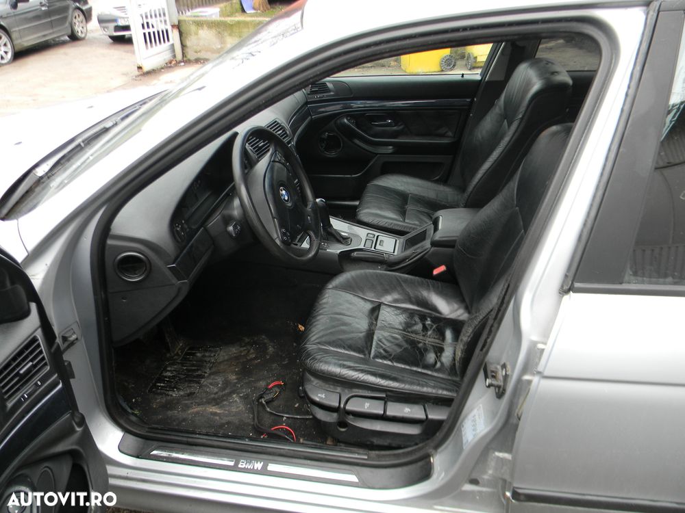 Dezmembrari  BMW 5 (E39)  1995  > 2004 528 i Benzina - 12