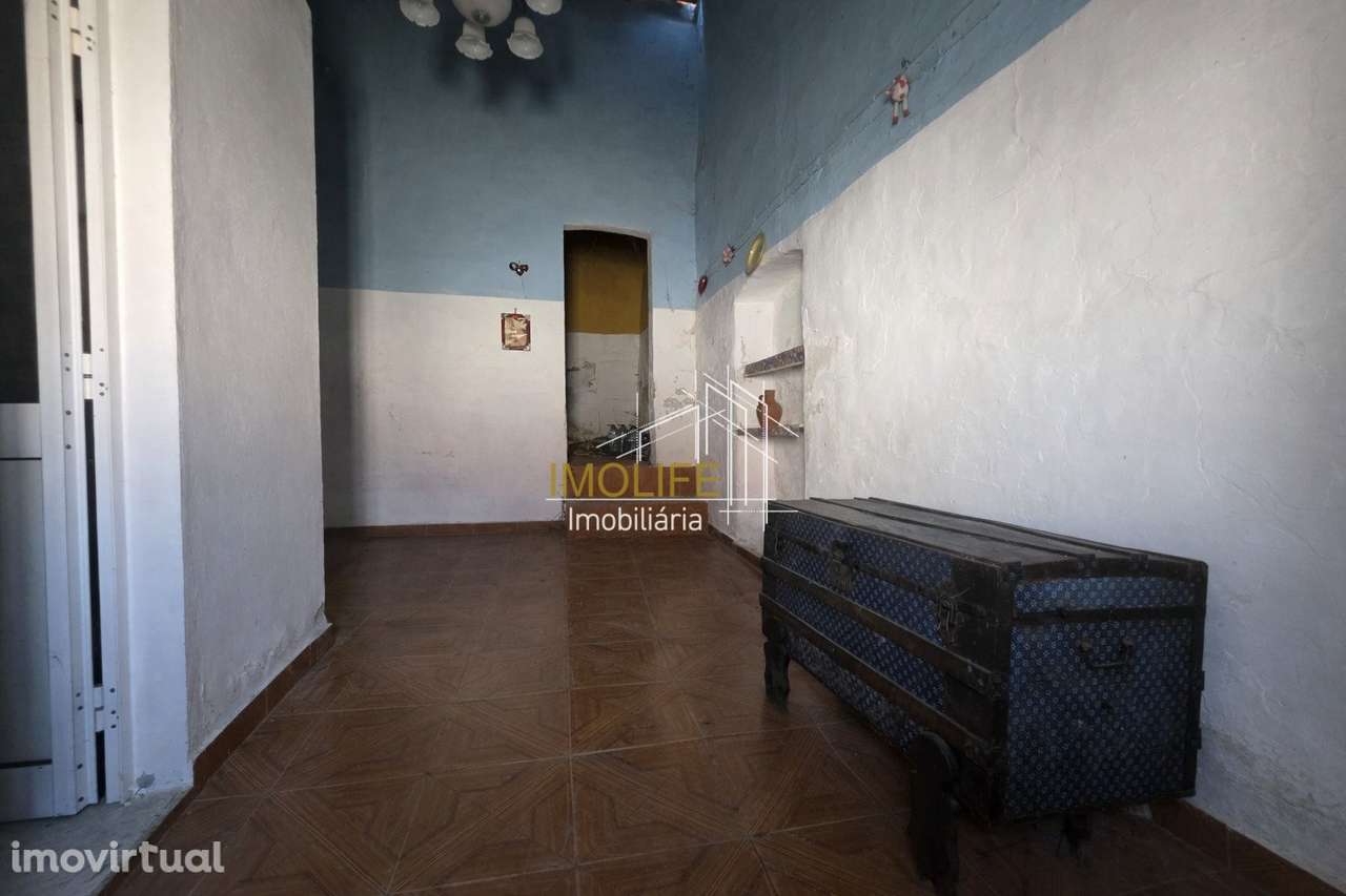 Moradia T1 para remodelar - Grande imagem: 5/22