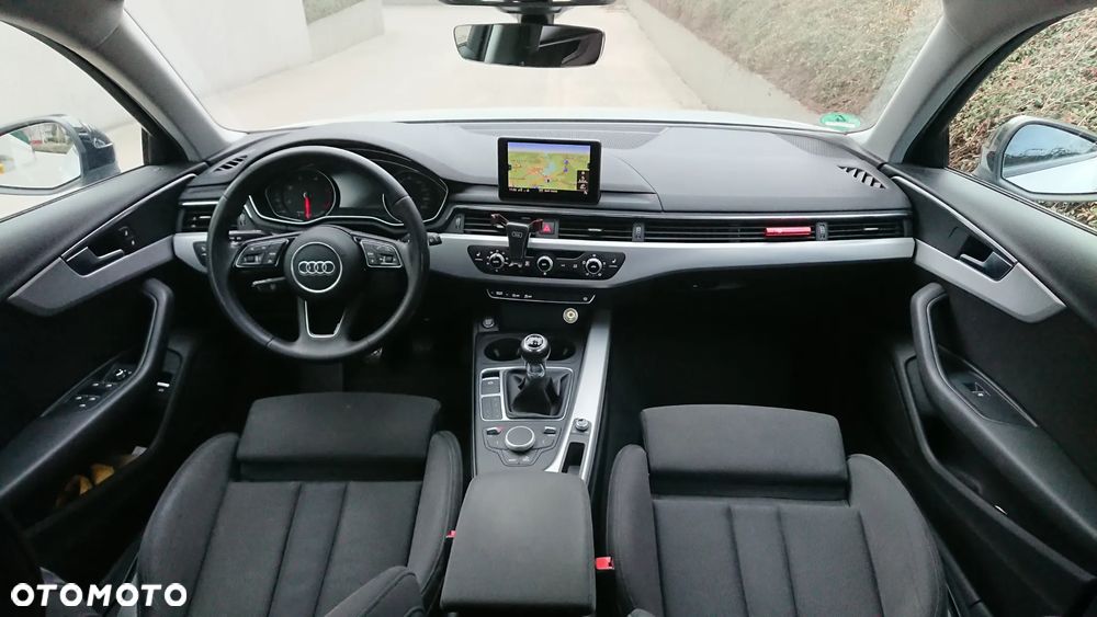 Audi A4 Avant 2.0 TDI DPF clean diesel quattro S line Sportpaket - 13