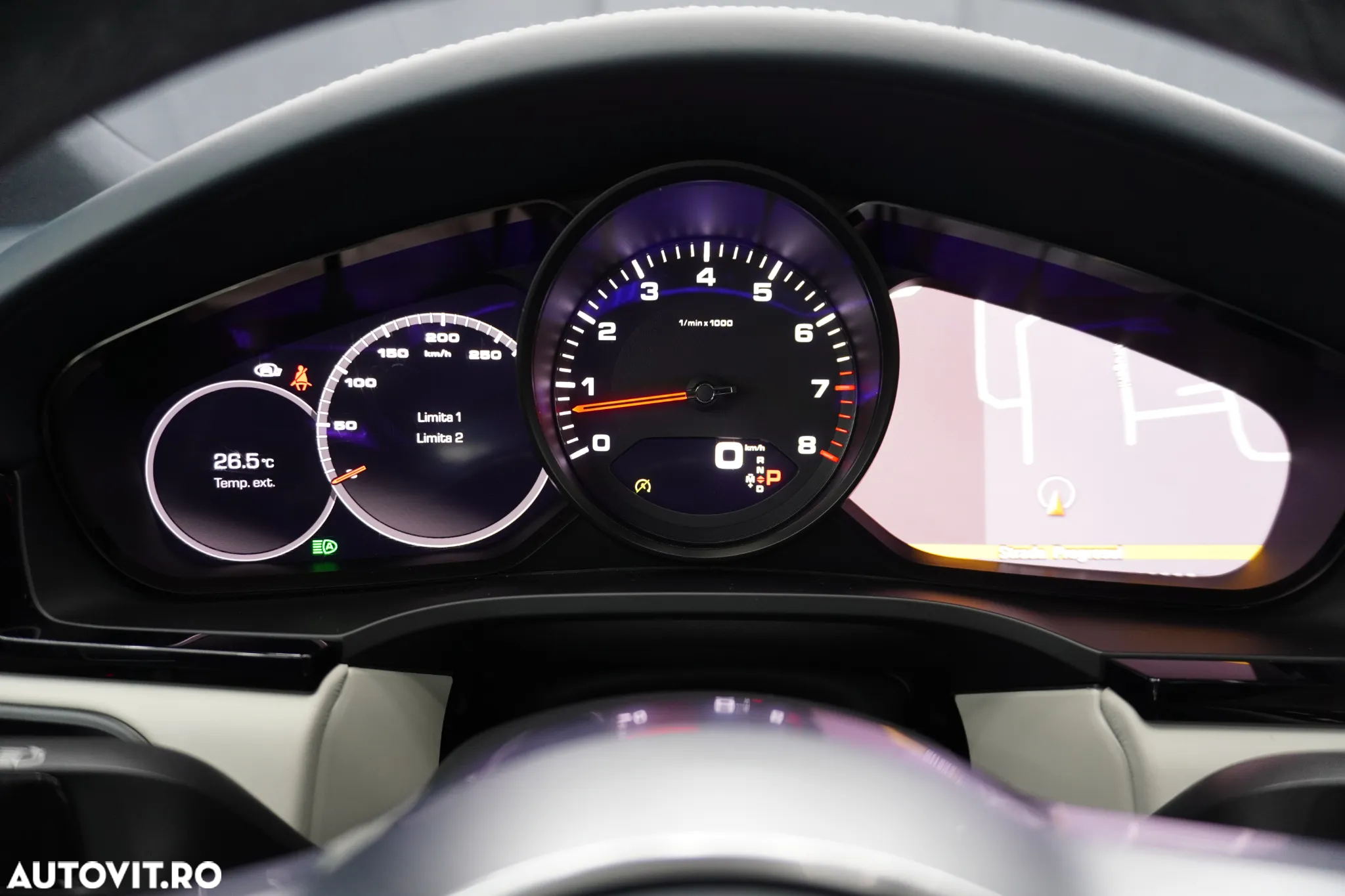 Porsche Cayenne Coupe Standard - 24