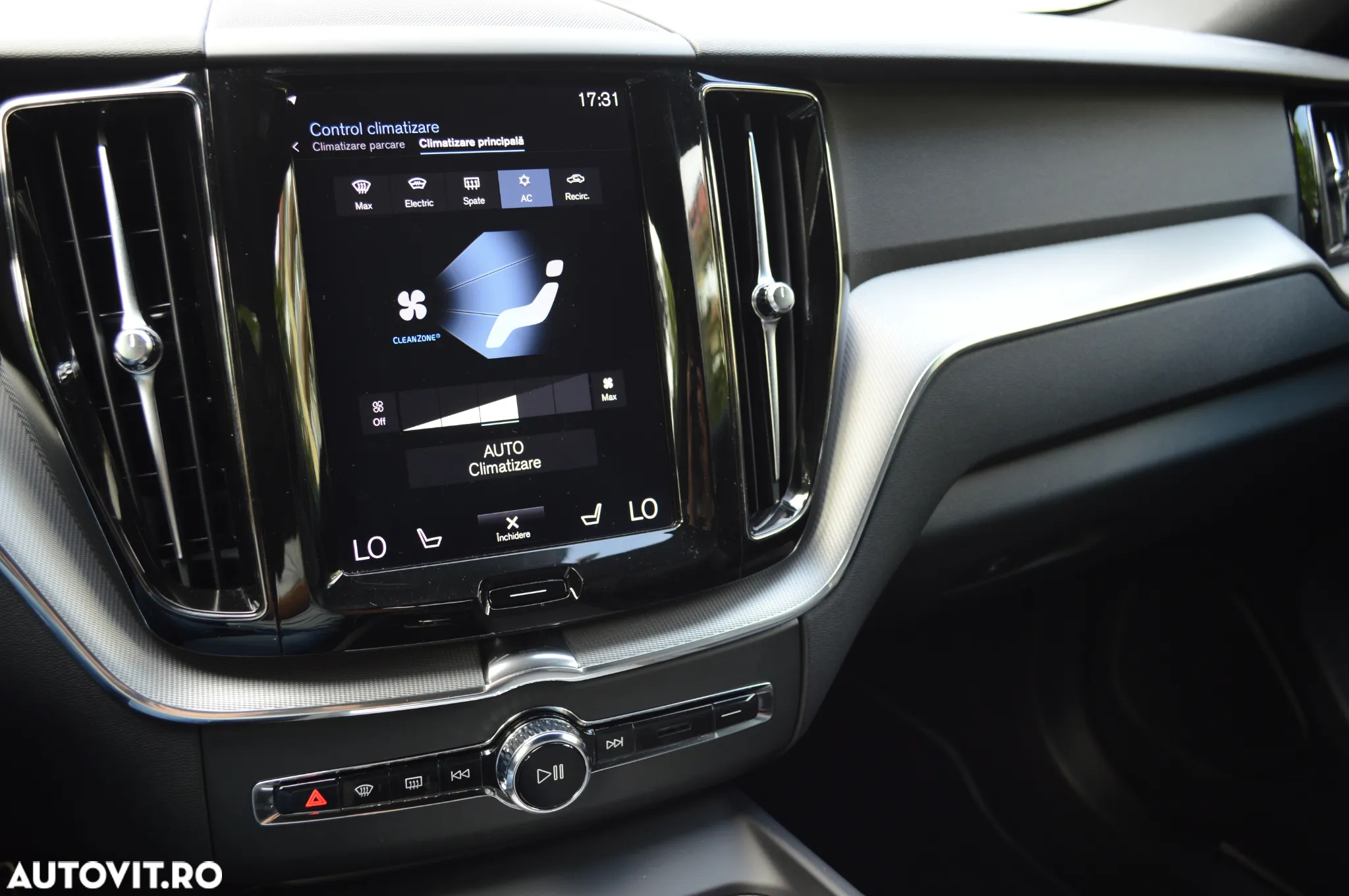 Volvo XC 60 B4 D AWD Geartronic RDesign - 24