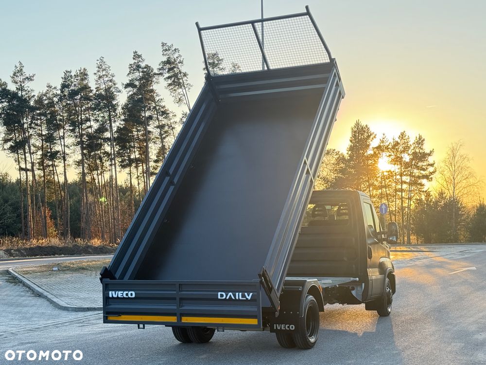 Iveco DAILY 35/50-180 3.0 HPI 180KM WYWROTKA 3-stronna ! 33 tyś km! Resor +Poduszka! HAK! Czarny Mat! Jedyny Taki!! - 23