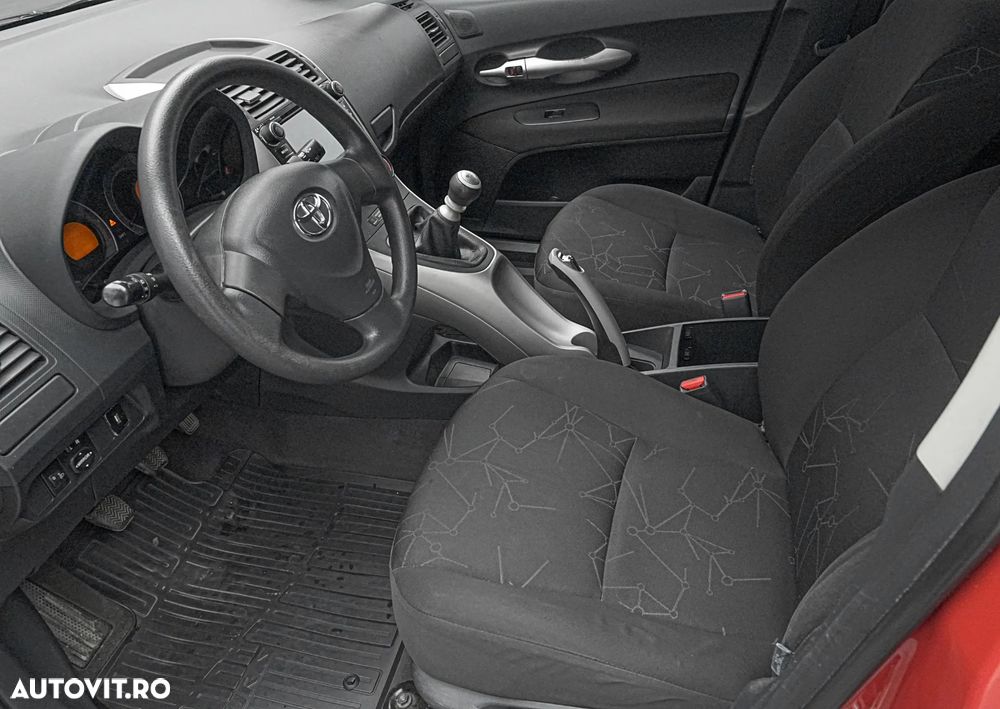 Toyota Auris 1.3 Dual VVT-i Terra - 7