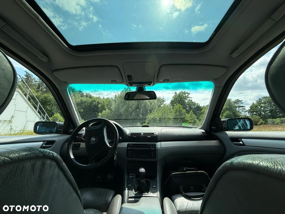 BMW Seria 3 320i - 4