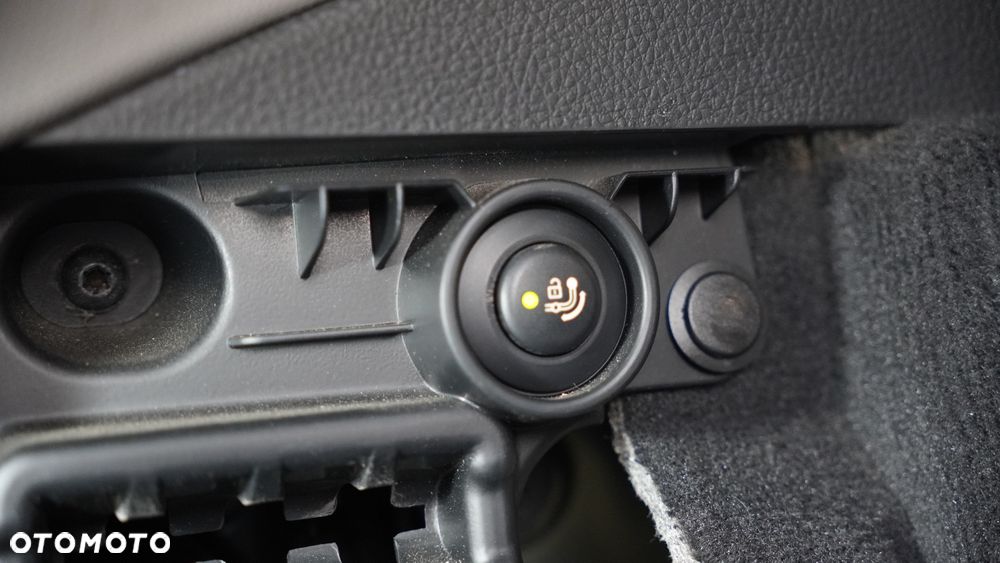 BMW Seria 3 318d - 17