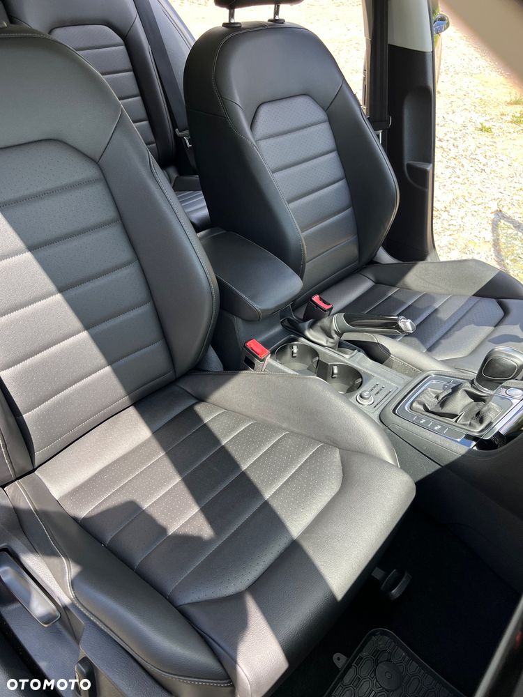 Volkswagen Golf - 18