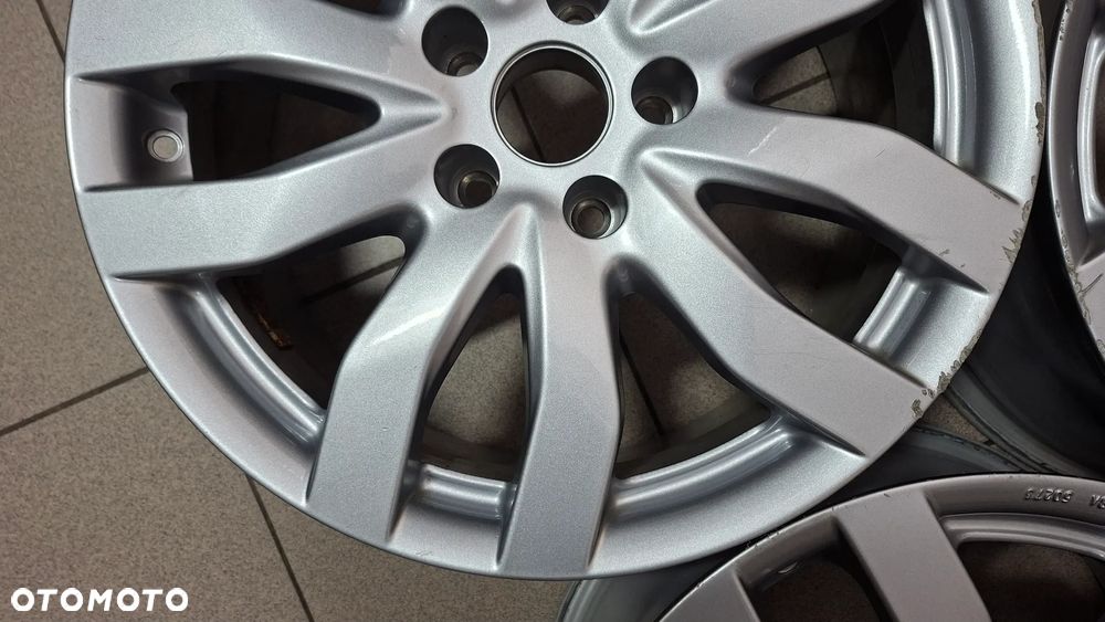 Felgi Aluminiowe 17 Audi A4 B7 5x112 ET 35 CMS C22 - 12