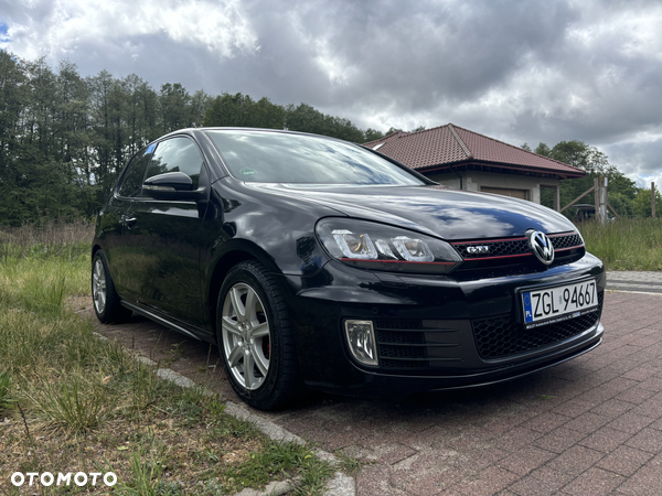 Volkswagen Golf VI 2.0 TSI GTI