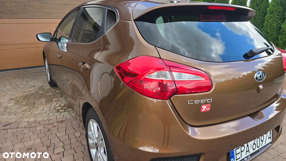 Kia Ceed - 7