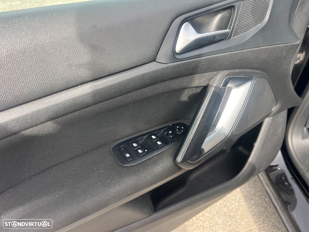 Peugeot 308 SW 1.6 BlueHDi Allure J17 EAT6 - 31