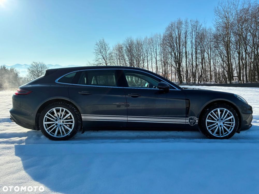 Porsche Panamera 4S - 7