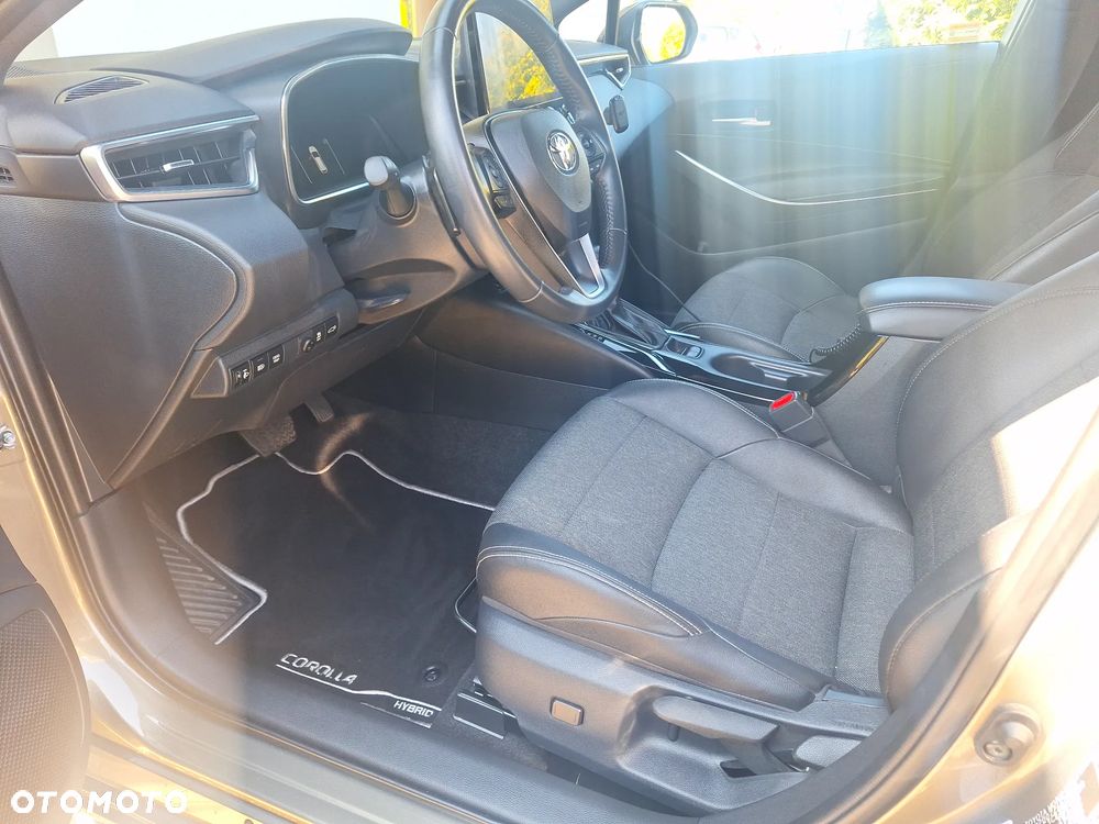 Toyota Corolla - 18