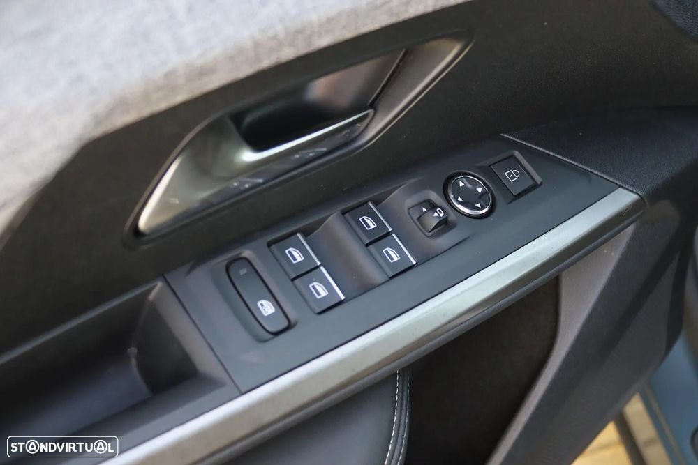 Peugeot 3008 1.2 Hybrid GT e-DCS6 - 14