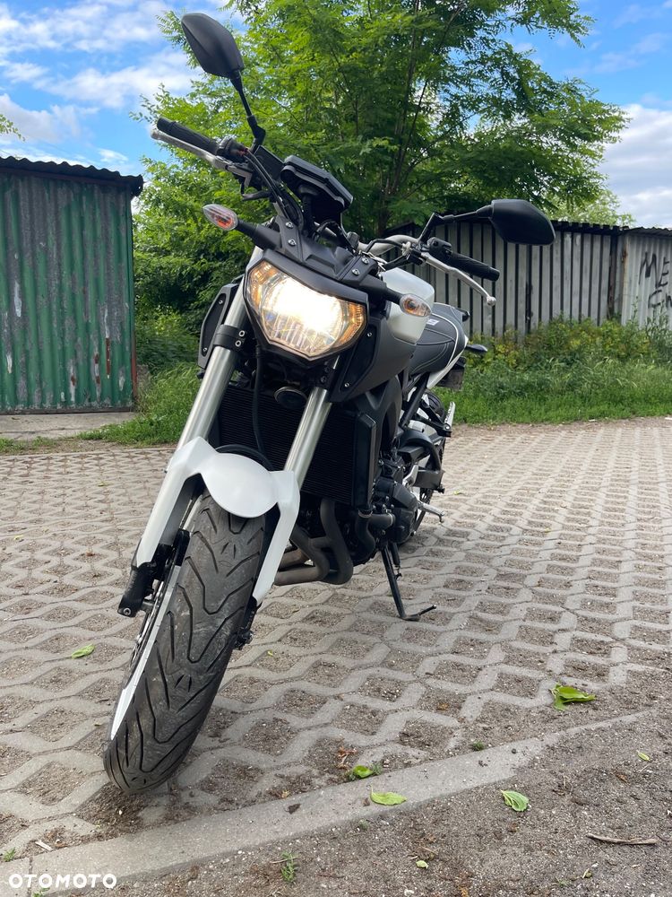 Yamaha MT - 9