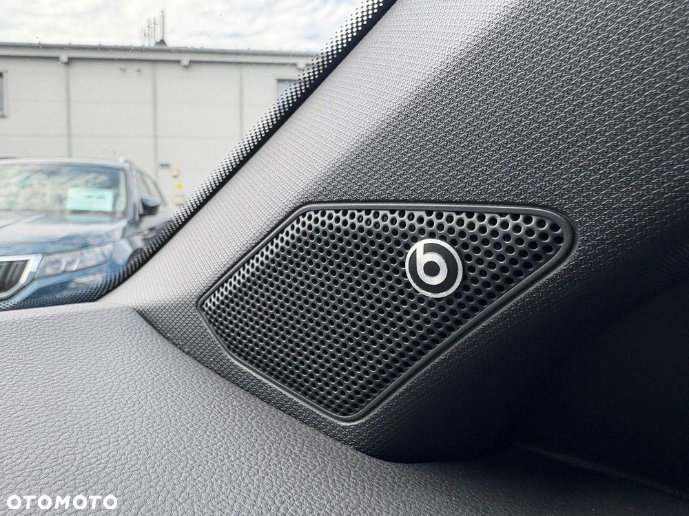 Volkswagen T-Roc - 32
