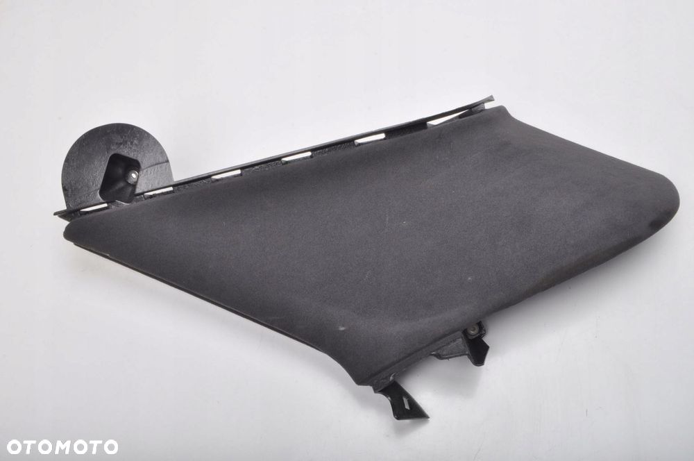 BENTLEY BENTAYGA OSŁONA SŁUPKA TYŁ 18R - 1