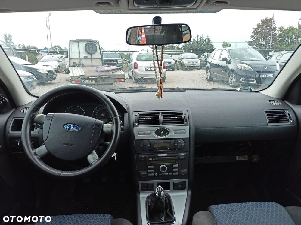 Ford Mondeo - 11