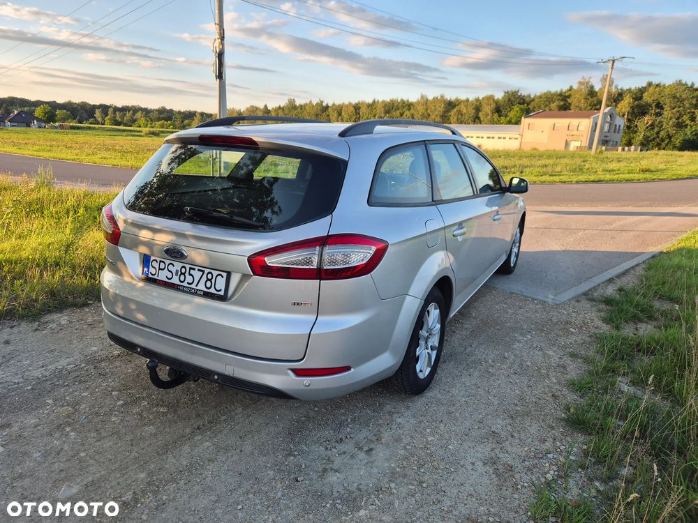 Ford Mondeo 1.8 TDCi Ambiente - 9