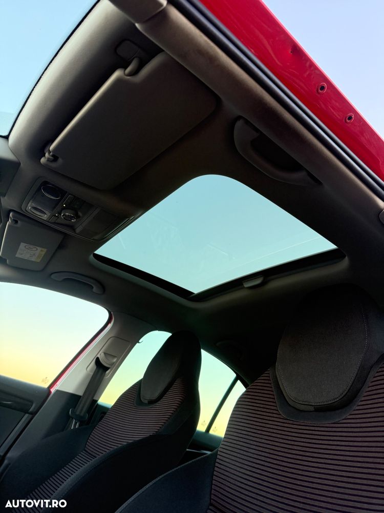 Skoda Octavia 2.0 TDI DSG 4X4 RS - 17