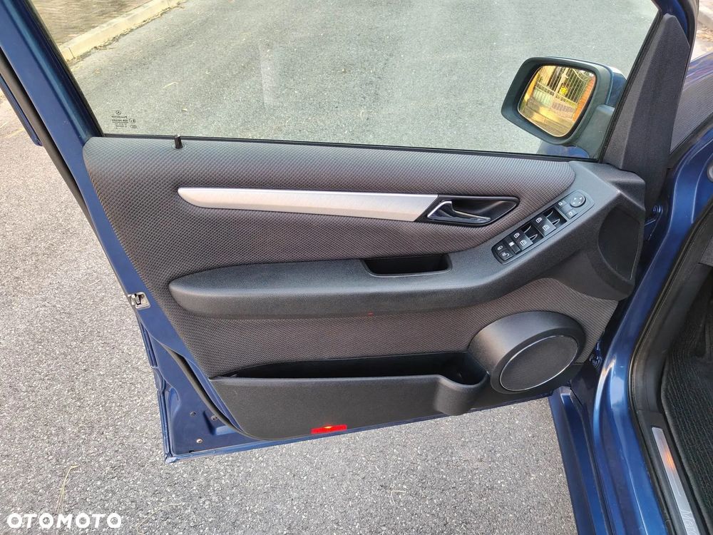 Mercedes-Benz Klasa B 180 CDI DPF SPORT EDITION - 33