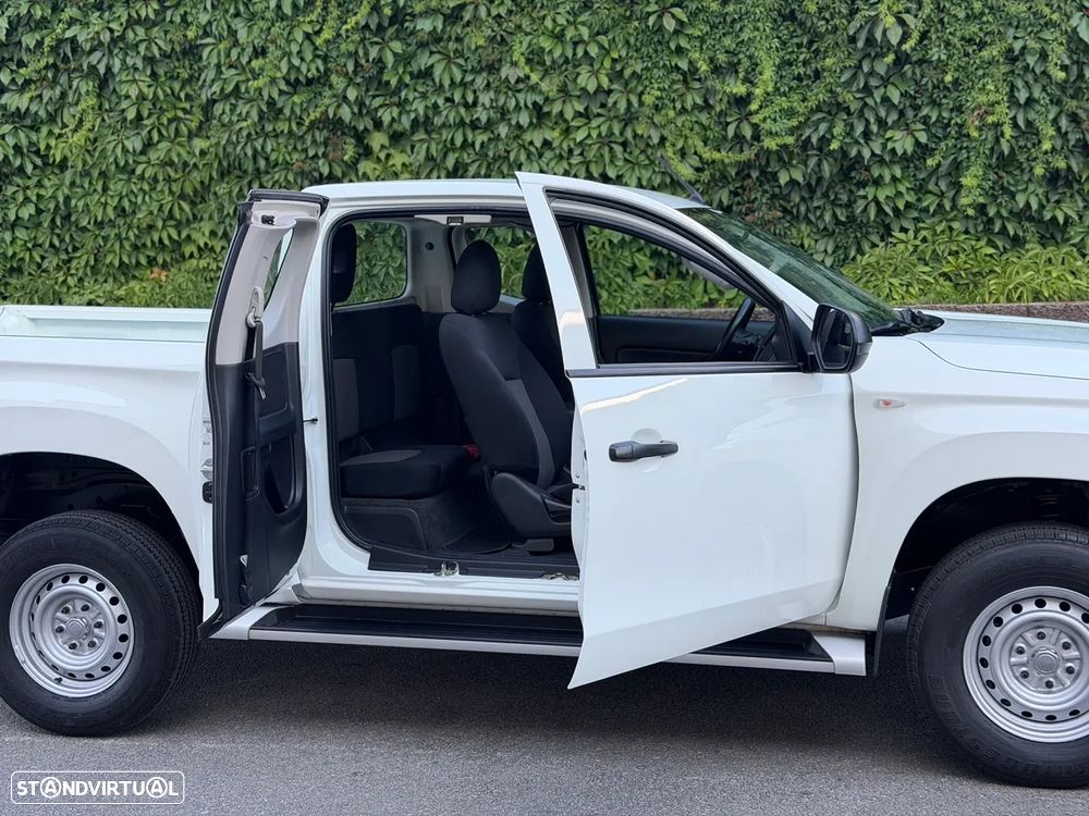 Mitsubishi L200 2.3 DI-D SpaceCab 4WD 3L - 21