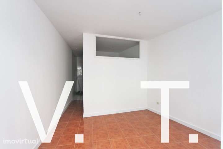 Estúdio á Praça da Batalha- Univ Lusófona- R. Miradouro - Grande imagem: 3/10