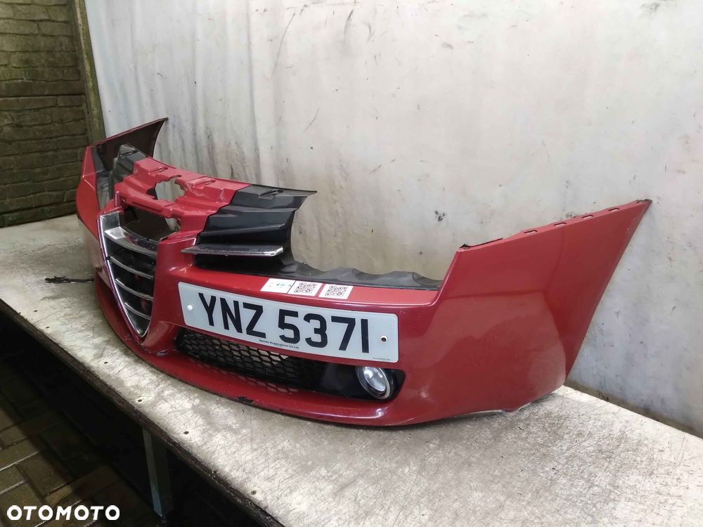 ^ ZDERZAK PRZÓD PRZEDNI ALFA ROMEO 159 289/A CZERWONY HALOGENY - 5
