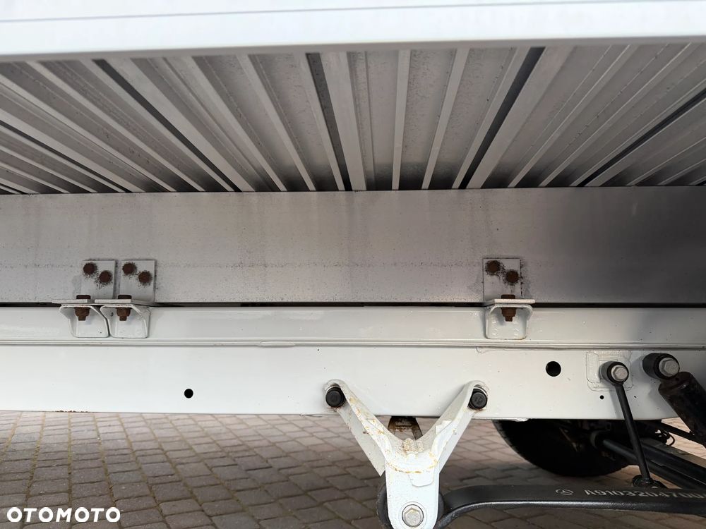 Mercedes-Benz Sprinter Izoterma Winda - 15