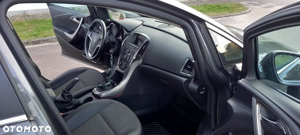 Opel Astra 1.7 CDTI DPF Cosmo - 10