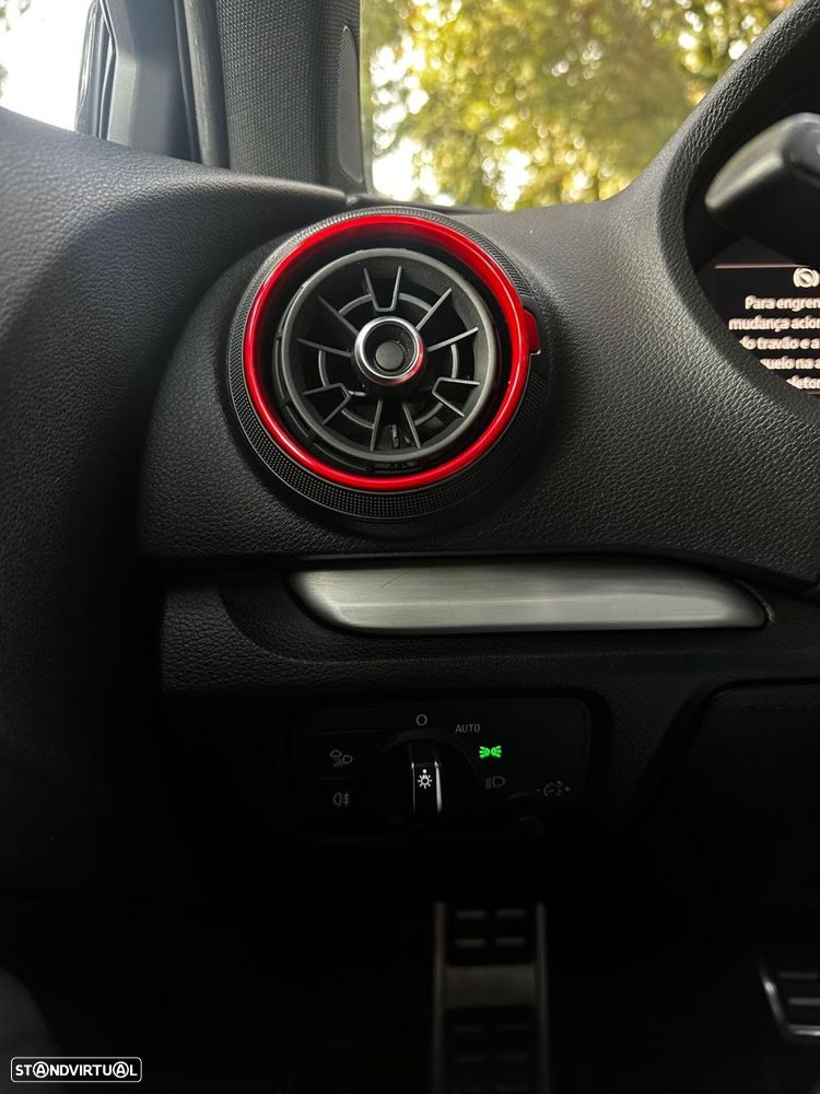 Audi S3 Limousine TFSI quattro S tronic - 24