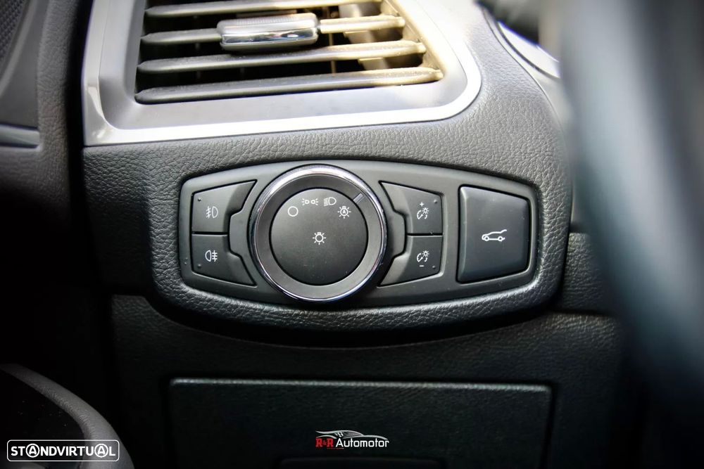 Ford S-Max 2.0 TDCi Titanium Powershift - 33