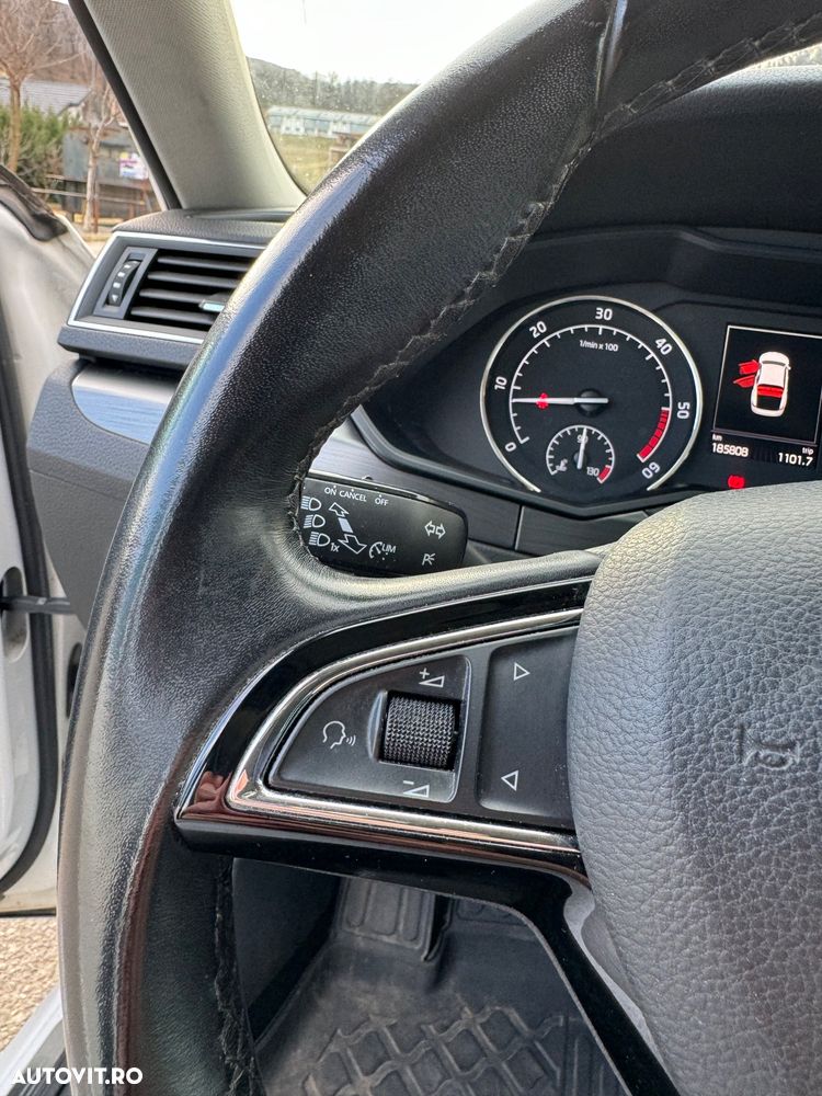 Skoda Superb 1.6 TDI DSG Ambition - 18