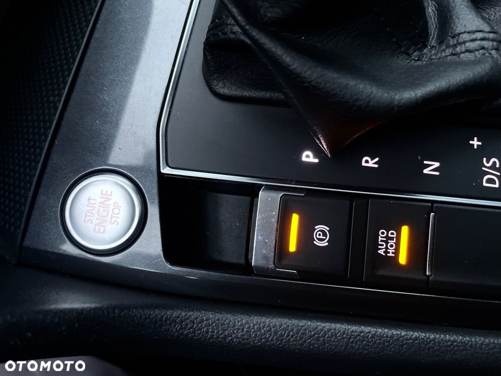 Volkswagen Tiguan 2.0 TDI SCR DSG R-Line - 22