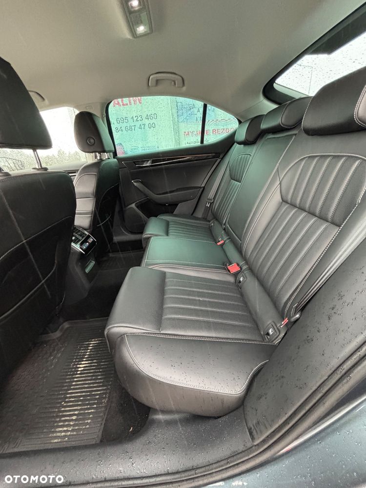 Skoda Superb 2.0 TDI SCR 4x4 L&K DSG - 11